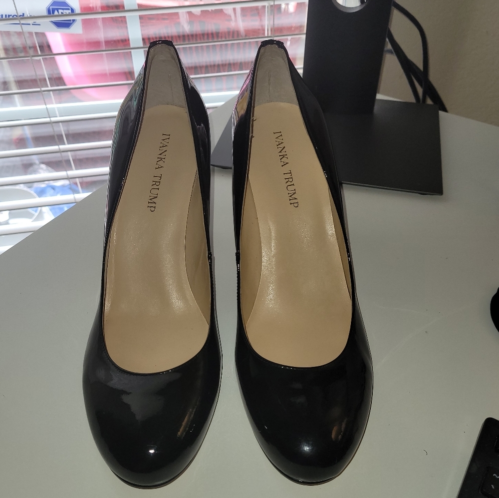 Janie Pump Ivanka Trump